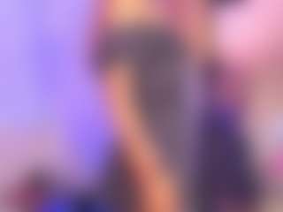 luna-issy's Live Sex Cam Show