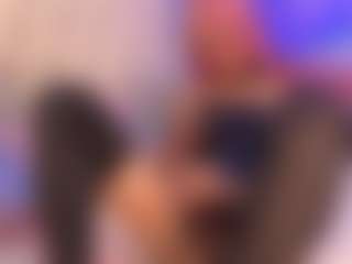 luna-issy's Live Sex Cam Show