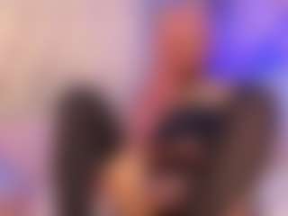 luna-issy's Live Sex Cam Show