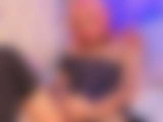 luna-issy's Live Sex Cam Show