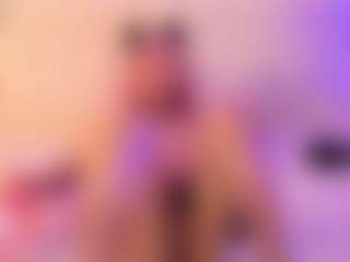 luna-issy's Live Sex Cam Show