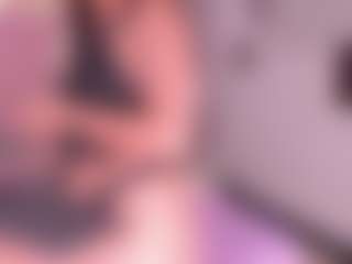 Live cam show with ravendarkk - Striptease on MyBangCams