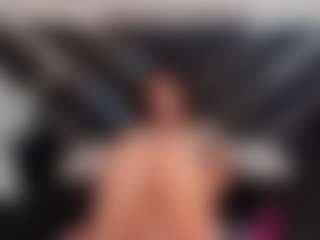 Live cam show with ravendarkk - Nipple Piercings on xDating
