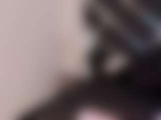Live cam show with ravendarkk - Nipple Piercings on ObeyMaria