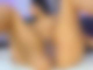 roxanna-0's Live Sex Cam Show