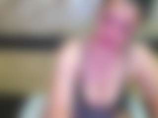 Live cam show with Yanisa23 - Living Room on chickslive.net