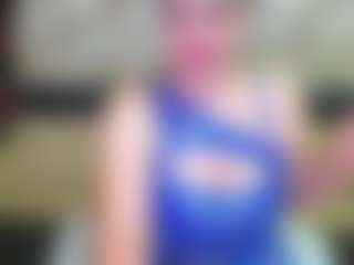 Yanisa23's Live Sex Cam Show