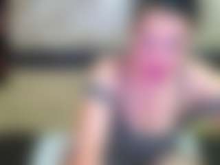 Yanisa23's Live Sex Cam Show