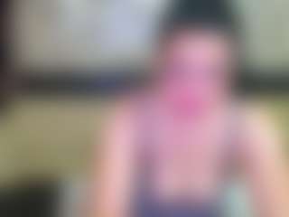 Yanisa23's Live Sex Cam Show