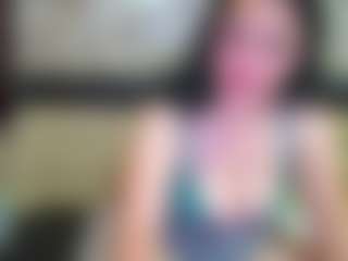 Yanisa23's Live Sex Cam Show