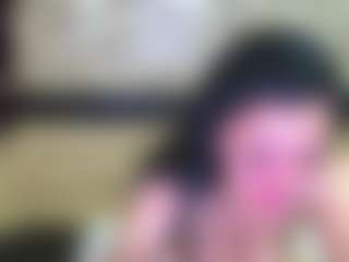 Live cam show with Yanisa23 - Bikini on Soda Cam