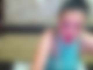 Yanisa23's Live Sex Cam Show