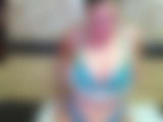 Yanisa23's Live Sex Cam Show