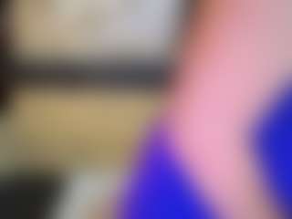 Live cam show with Yanisa23 - Living Room on fuklive.com