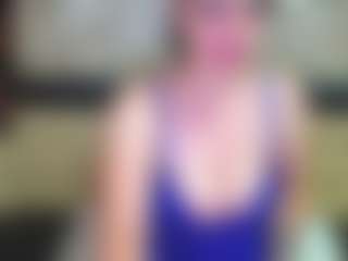 Live cam show with Yanisa23 - Bikini on alttransgirls