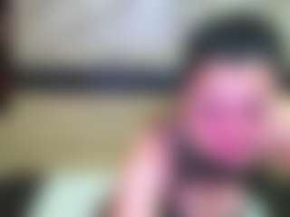 Live cam show with Yanisa23 - Bikini on Camsoda
