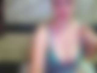 Live cam show with Yanisa23 - Living Room on https://playwithruby.com