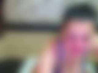 Live cam show with Yanisa23 - Drinking on SinfulBabes