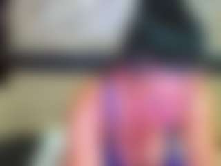 Yanisa23's Live Sex Cam Show