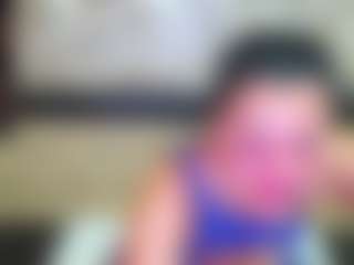 Live cam show with Yanisa23 - Flashing on StripNow
