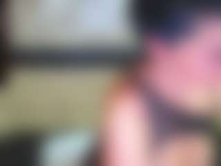 Yanisa23's Live Sex Cam Show