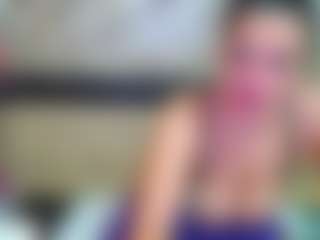 Live cam show with Yanisa23 - Blue Eyes on Mixed Magazine Live