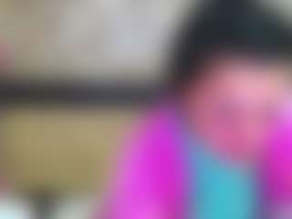 Live cam show with Yanisa23 - Smoking on pussylord.com