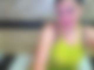 Live cam show with Yanisa23 - Hidden Cam on Camsoda