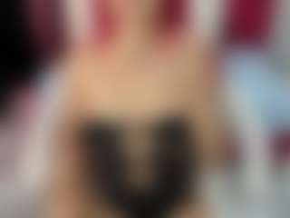 Live cam show with ArianaFire - Nipple Piercings on Camiplay Live