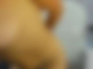 Live cam show with ArianaFire - Facial on TeamSkeetLive