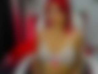 Live cam show with ArianaFire - Facial on Dolls Live
