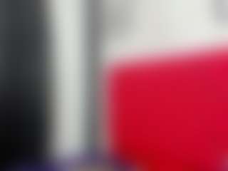 Live cam show with ArianaFire - Skinny on Camsoda