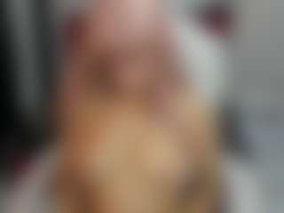 ArianaFire's Live Sex Cam Show