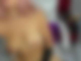 Live cam show with ArianaFire - Ebony on Camsoda | colombia