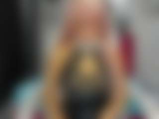 Live cam show with ArianaFire - Facial on TeamSkeetLive
