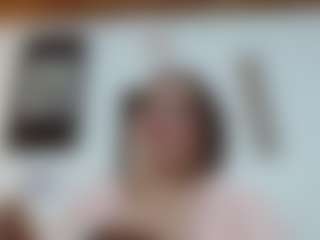 Live cam show with chantal_bigboobs1 - Smoking on SinfulBabes