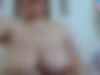 chantal_bigboobs1's Live Sex Cam Show