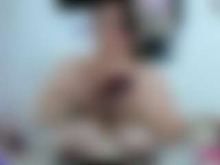 chantal_bigboobs1's Live Sex Cam Show