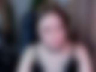 Live cam show with EmmaBlissa - College on Camsoda