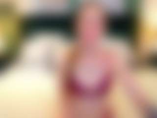 IsabelleDiorr's Live Sex Cam Show