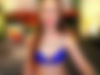 Live cam show with IsabelleDiorr - No Smoking on StripNow