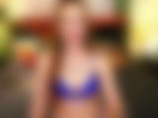 IsabelleDiorr's Live Sex Cam Show