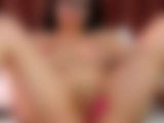 Live cam show with KittyLissa - White Lovense on CamwithHer