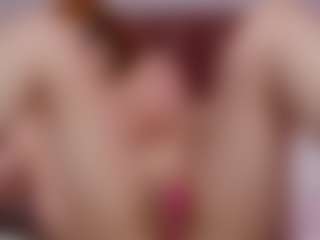 Live cam show with KittyLissa - Striptease on SinfulBabes