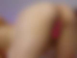 Live cam show with KittyLissa - Smoking on camwithhim.com