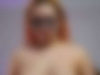 Live cam show with KittyLissa - Handjob on liverealitysex.com