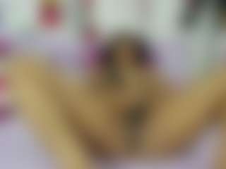 royaltemptaation's Live Sex Cam Show