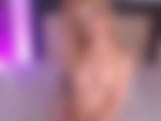 Live cam show with Sia-Foxx01 - Camel Toe on CamClone