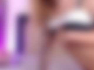 Sia-Foxx01's Live Sex Cam Show
