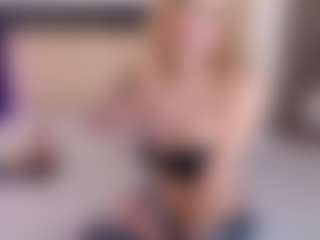Live cam show with Sia-Foxx01 - Petite on Camsoda